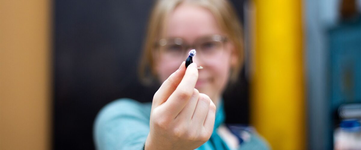 Klara mit Ido Hörgerät - Hörakustik Welch in Saarbrücken und Blieskastel